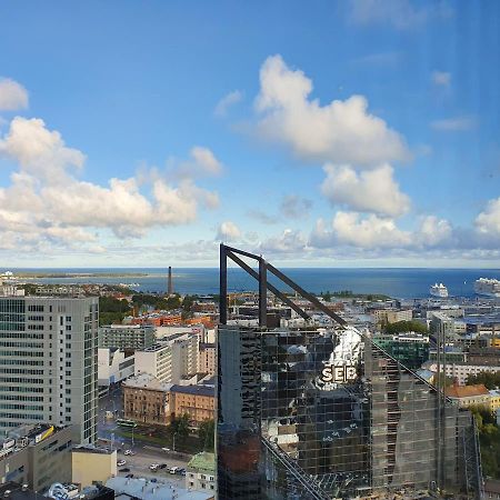 Skyview Suite - Breathtaking Views From Bed And From Jacuzzi. City Center Skyscraper Upper Floors Reval Esterno foto